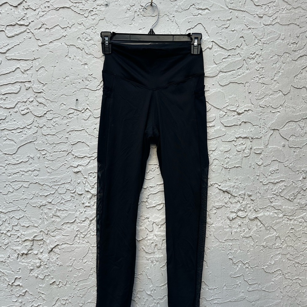 PINK Victoria's Secret Ultimate Black Leggings